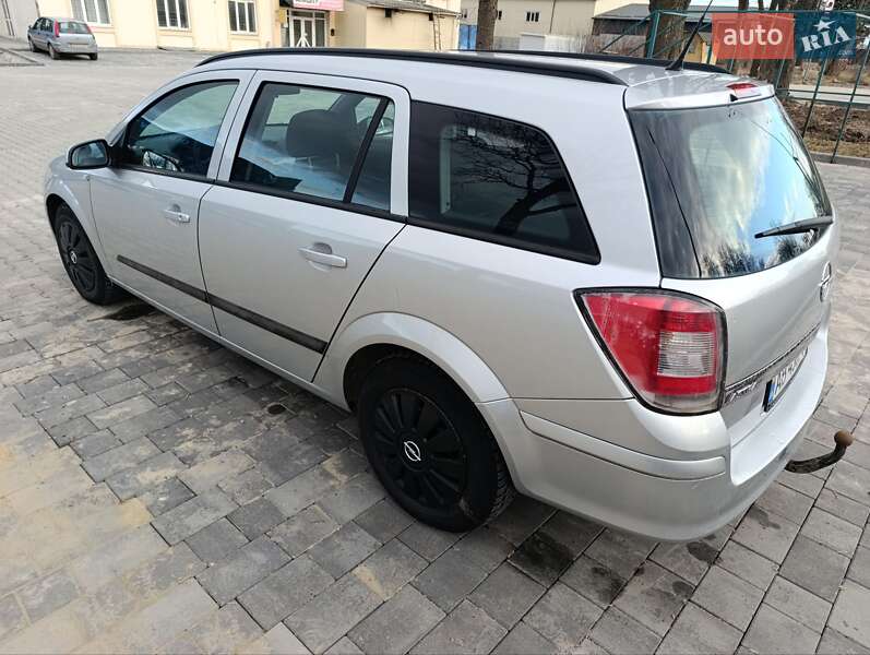 Универсал Opel Astra 2009 в Виннице