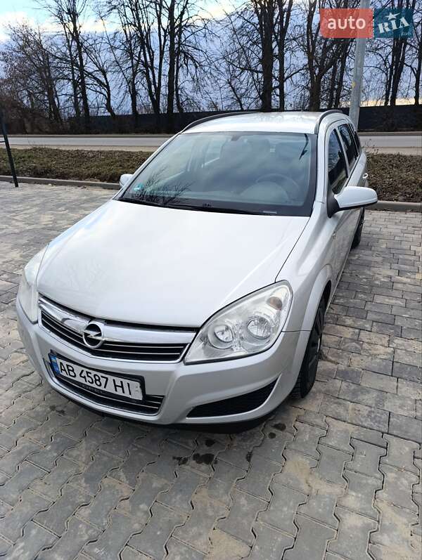Универсал Opel Astra 2009 в Виннице