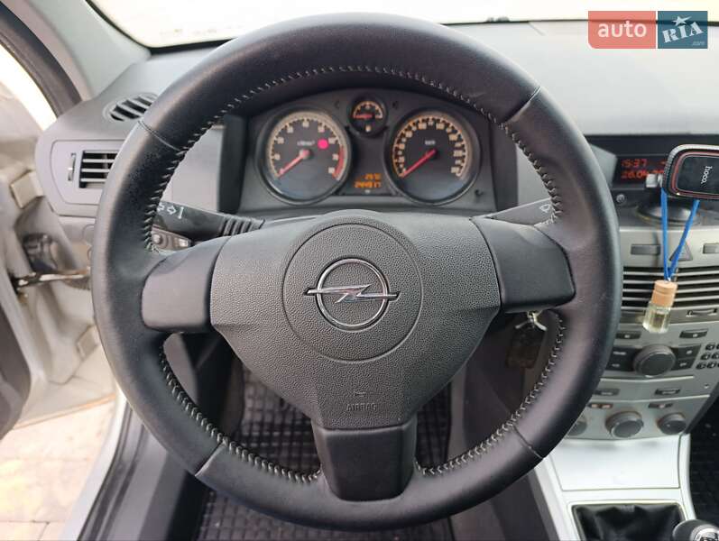 Универсал Opel Astra 2009 в Виннице