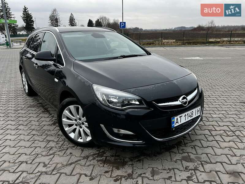 Универсал Opel Astra 2013 в 