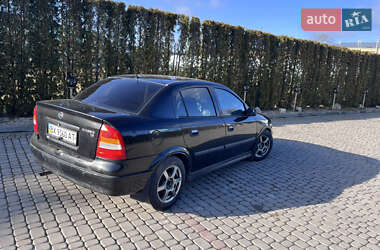 Седан Opel Astra 2008 в Дунаевцах