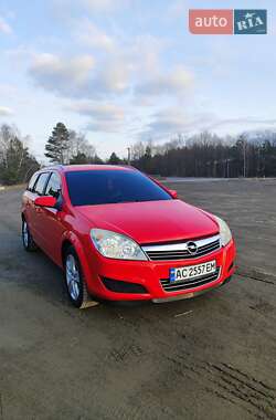 Універсал Opel Astra 2008 в Сарнах