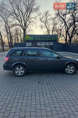 Универсал Opel Astra 2009 в 