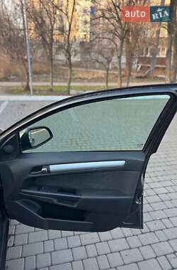 Универсал Opel Astra 2009 в 