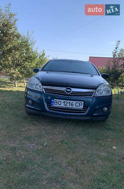 Універсал Opel Astra 2007 в Тернополі