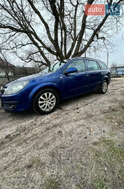Универсал Opel Astra 2005 в 