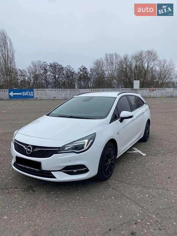 Универсал Opel Astra 2020 в Киеве
