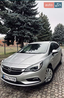 Универсал Opel Astra 2017 в 