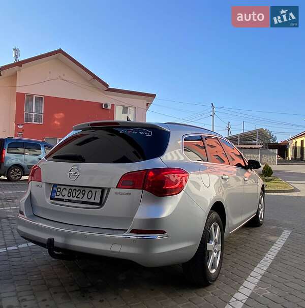 Универсал Opel Astra 2014 в Львове фото 3 Универсал Opel Astra 2014 в Львове