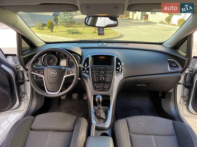 Универсал Opel Astra 2014 в Львове фото 19 Универсал Opel Astra 2014 в Львове