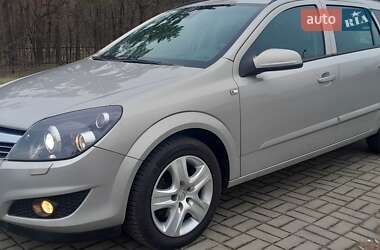 Универсал Opel Astra 2009 в Киеве