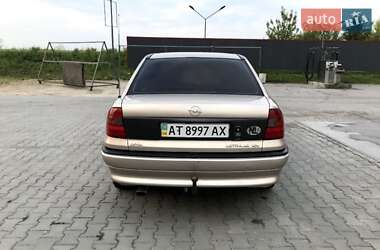 Седан Opel Astra 1997 в 