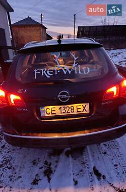 Универсал Opel Astra 2015 в Черновцах
