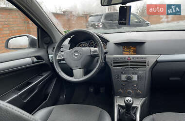 Универсал Opel Astra 2007 в Луцке