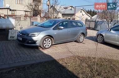 Универсал Opel Astra 2013 в 