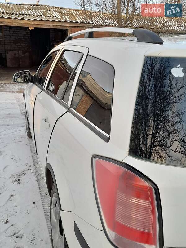 Универсал Opel Astra 2009 в Бурыни фото 8 Универсал Opel Astra 2009 в Бурыни