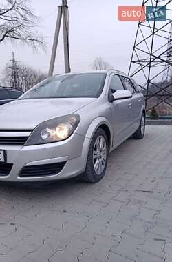 Универсал Opel Astra 2006 в Старом Самборе