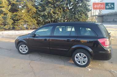 Универсал Opel Astra 2005 в Лозовой