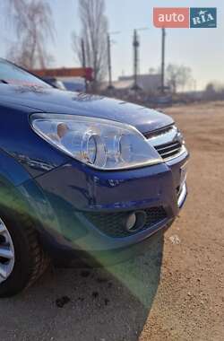 Хэтчбек Opel Astra 2008 в Кропивницком