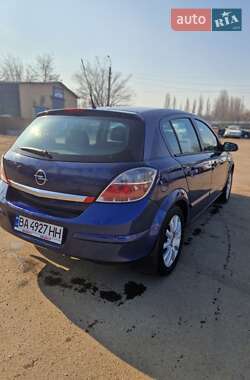 Хэтчбек Opel Astra 2008 в Кропивницком