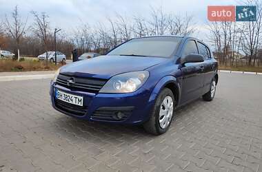 Хэтчбек Opel Astra 2005 в Черноморске