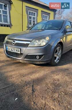 Универсал Opel Astra 2004 в Ольшанке