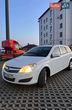 Универсал Opel Astra 2007 в Луцке