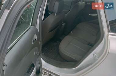 Універсал Opel Astra 2012 в 