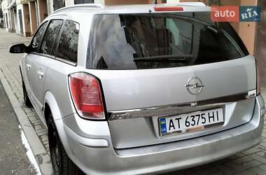 Универсал Opel Astra 2005 в Ивано-Франковске