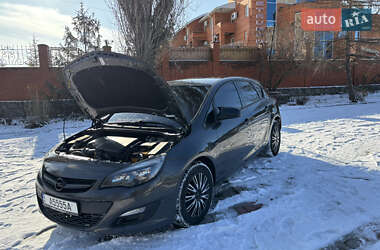 Хэтчбек Opel Astra 2014 в Запорожье