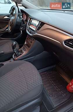 Универсал Opel Astra 2016 в 