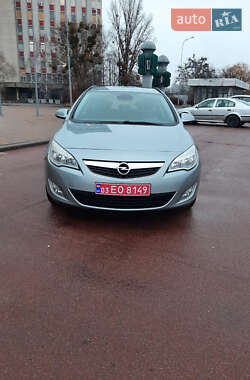 Универсал Opel Astra 2011 в Харькове