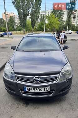 Универсал Opel Astra 2011 в Запорожье