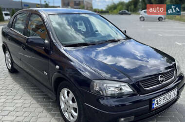 Хэтчбек Opel Astra 2003 в Тыврове