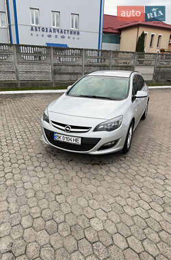 Универсал Opel Astra 2013 в Костополе