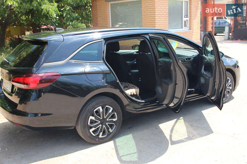 Универсал Opel Astra 2020 в Одессе