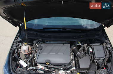 Универсал Opel Astra 2020 в 