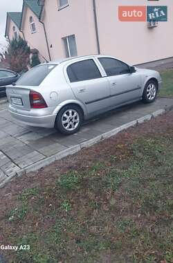 Хэтчбек Opel Astra 2003 в Глевахе