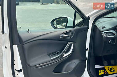 Універсал Opel Astra 2016 в 