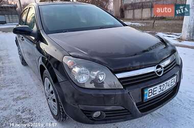 Хэтчбек Opel Astra 2006 в Николаеве