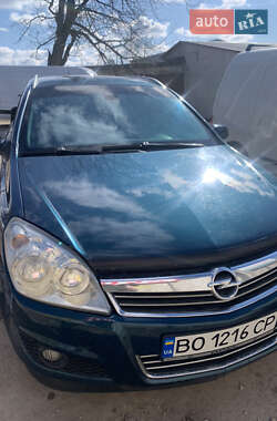 Універсал Opel Astra 2007 в Тернополі