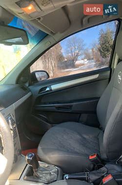 Универсал Opel Astra 2007 в 