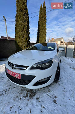 Универсал Opel Astra 2013 в Луцке