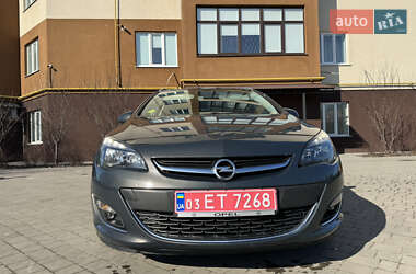 Универсал Opel Astra 2016 в Дубно