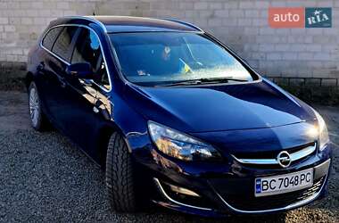 Универсал Opel Astra 2013 в Жидачове