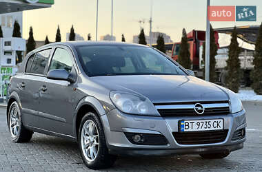 Хэтчбек Opel Astra 2005 в Киеве