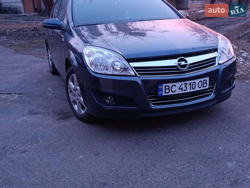 Opel Astra 2009