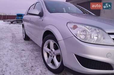 Универсал Opel Astra 2007 в 
