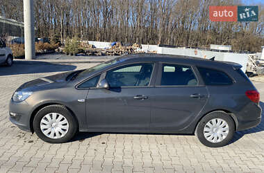 Универсал Opel Astra 2015 в 