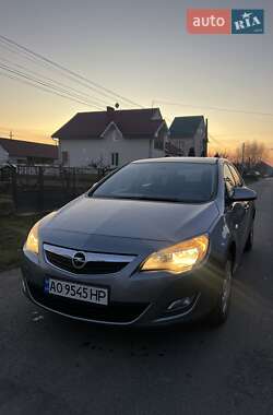 Хетчбек Opel Astra 2010 в Ужгороді